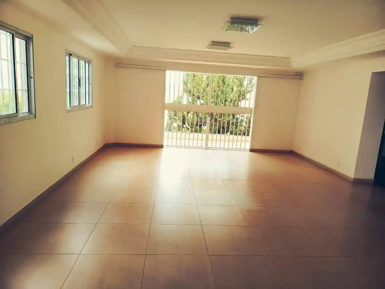 Imóvel Comercial com 10 quartos para aluguel, 762m² — foto 5 de 16