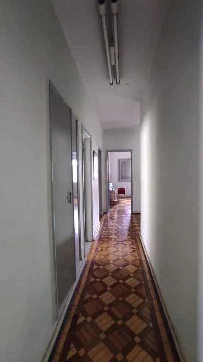 Casa com 3 quartos à venda, 484m² — foto 3 de 8