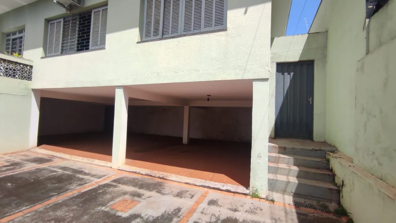 Casa com 3 quartos à venda, 484m² — foto 1 de 8