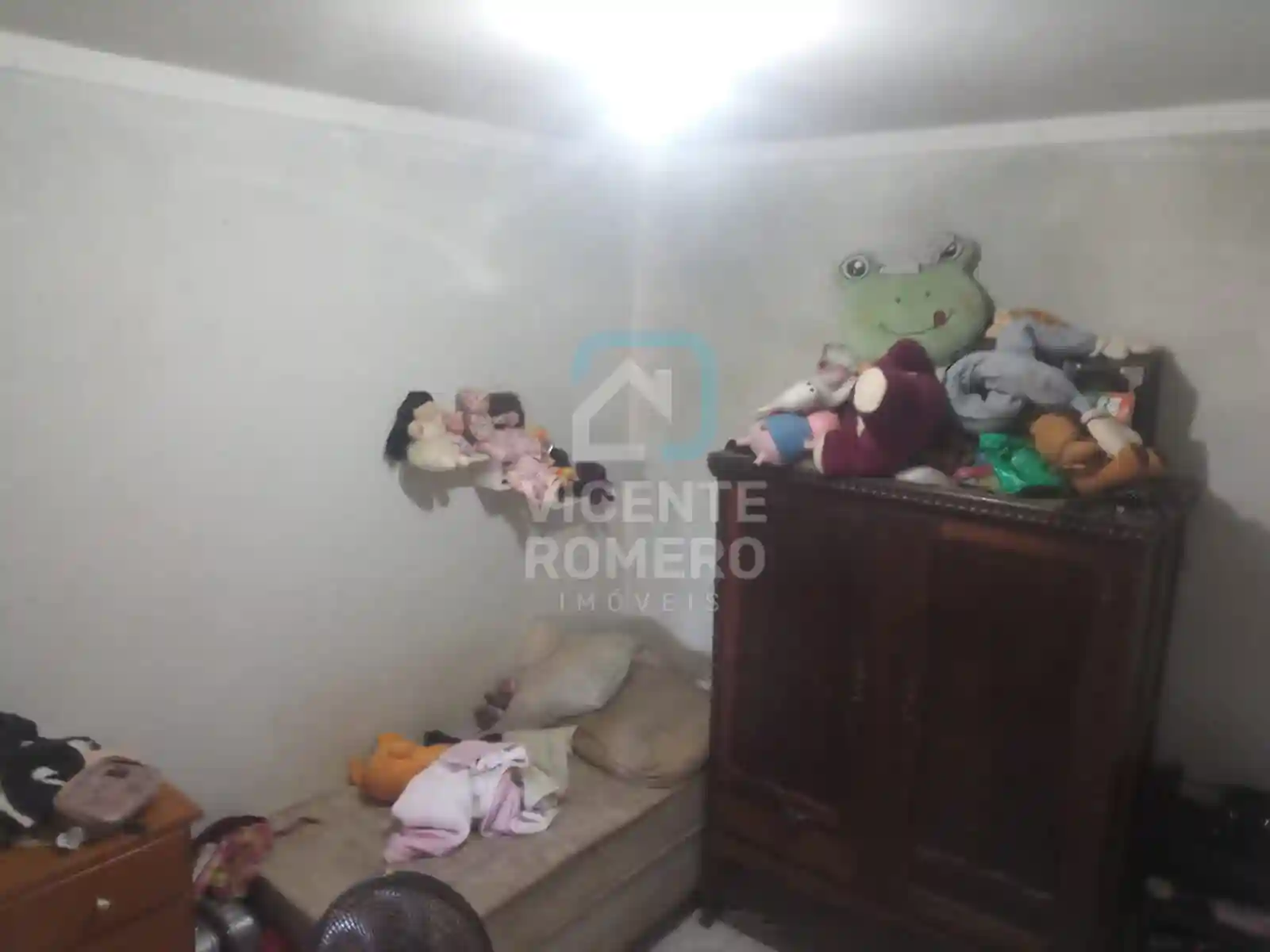 Casa com 2 quartos à venda, 200m² — foto 2 de 7