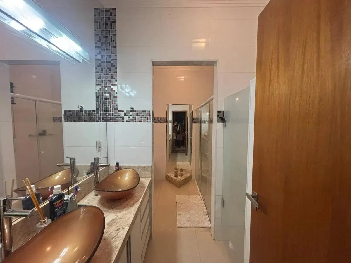 Casa de Condomínio com 3 quartos à venda, 293m² — foto 18 de 21