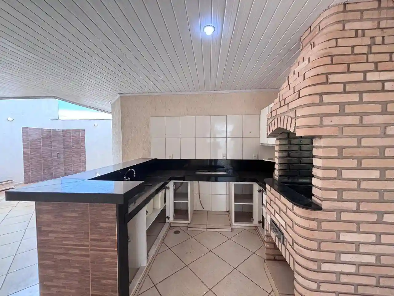 Casa de Condomínio com 3 quartos à venda, 150m² — foto 3 de 55
