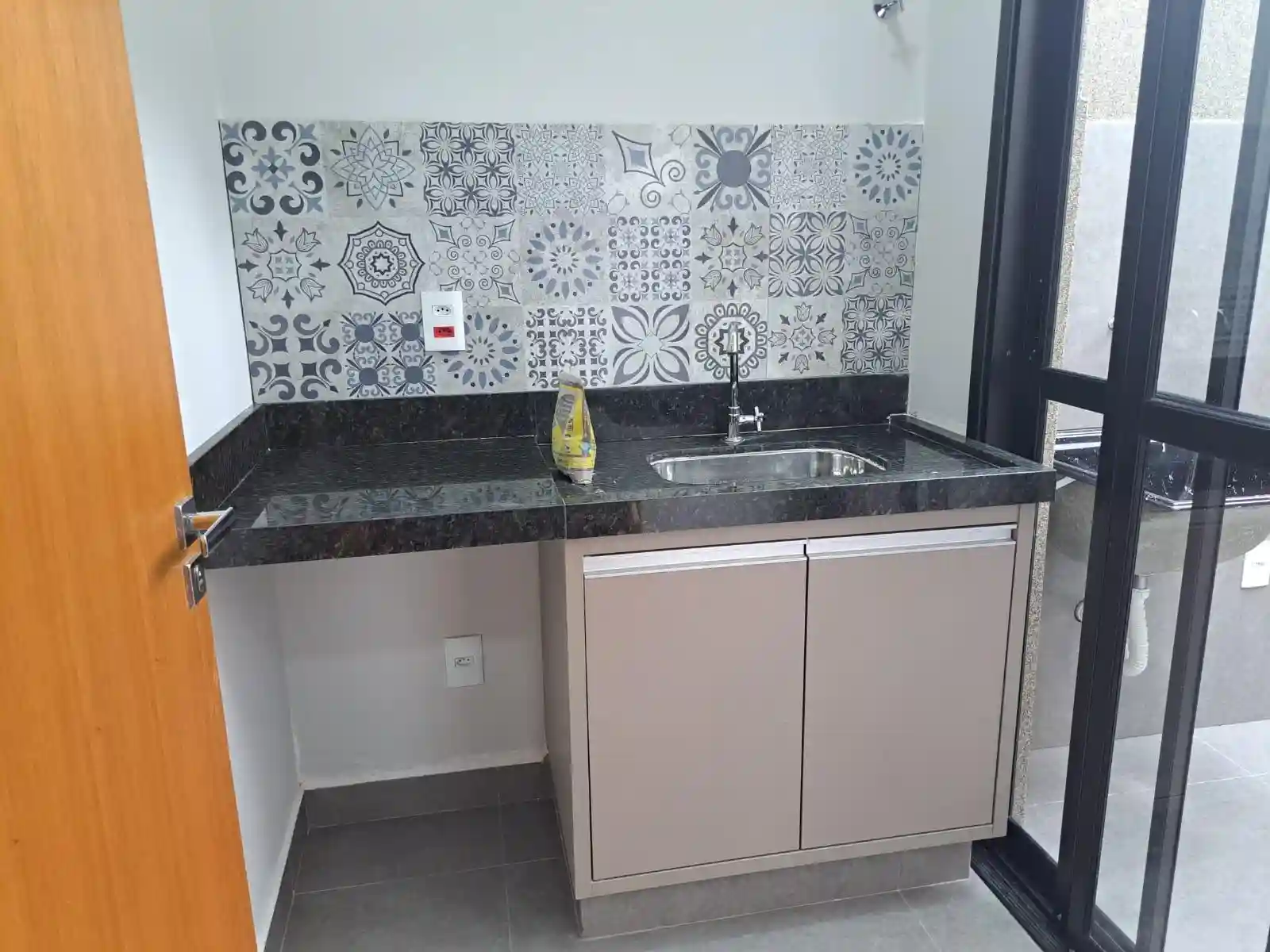 Loja / Salão / Ponto Comercial  para aluguel, 102m² — foto 6 de 13