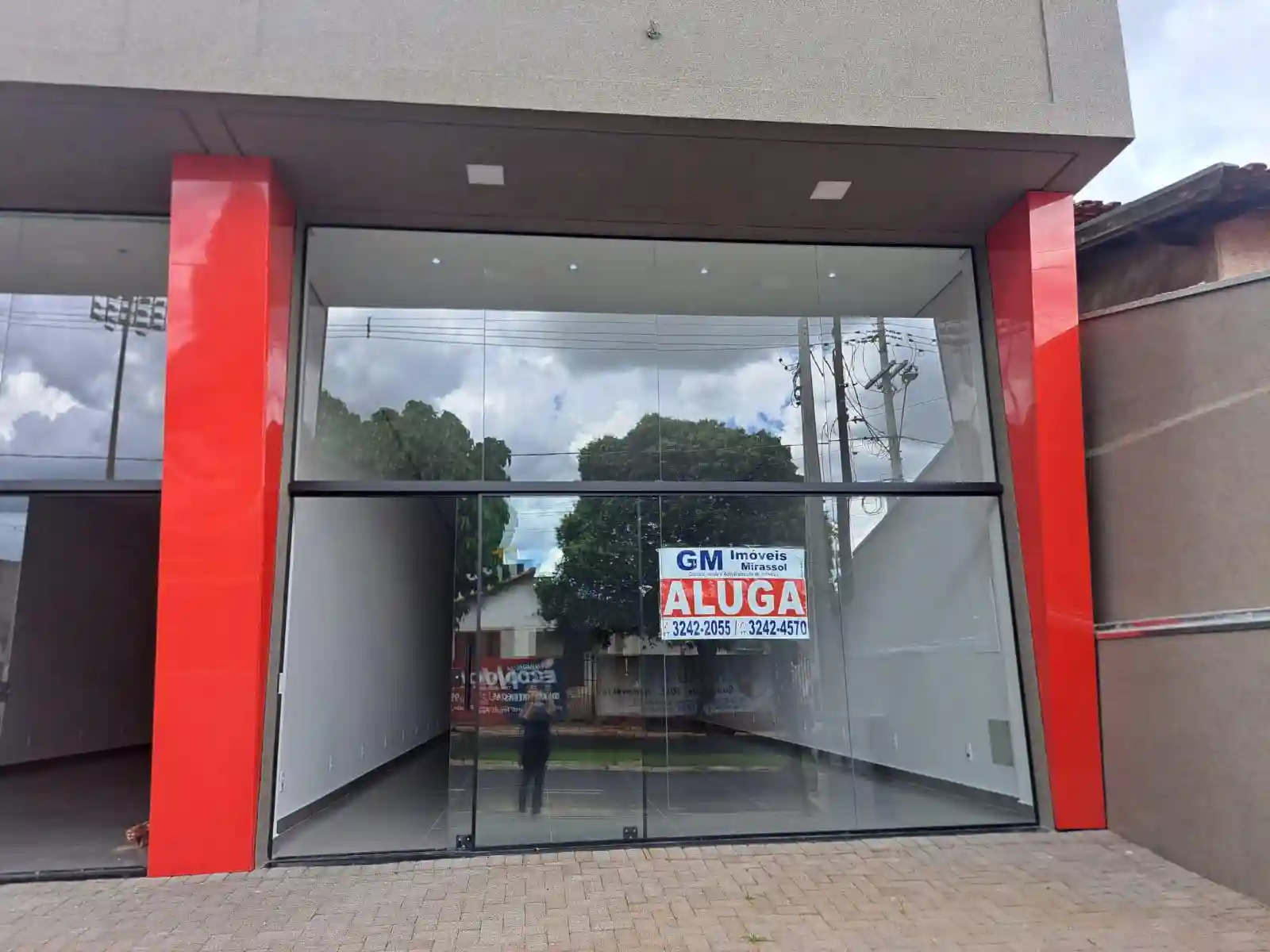 Loja / Salão / Ponto Comercial  para aluguel, 102m² — foto 2 de 13