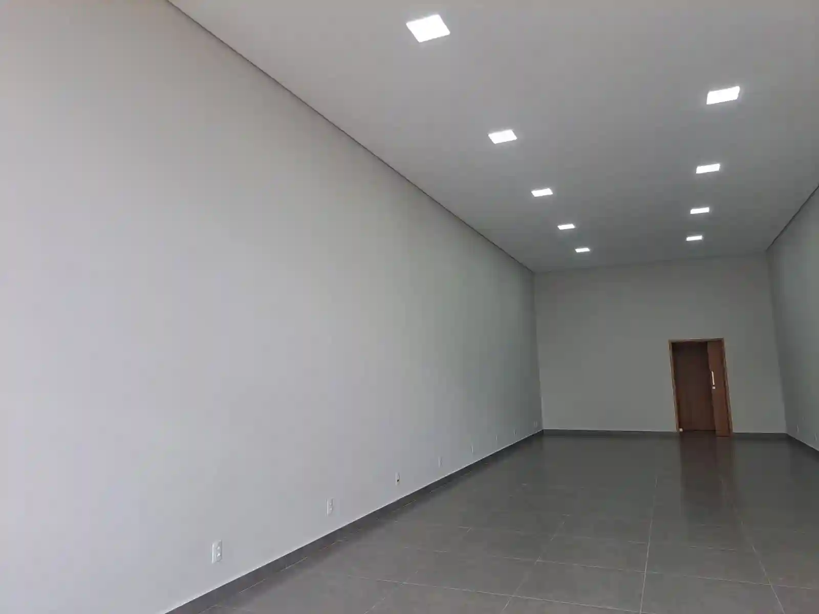 Loja / Salão / Ponto Comercial  para aluguel, 102m² — foto 4 de 13