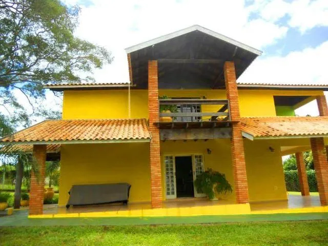 Fazenda / Sítio / Chácara com 3 quartos à venda, 4000m² — foto 1 de 32