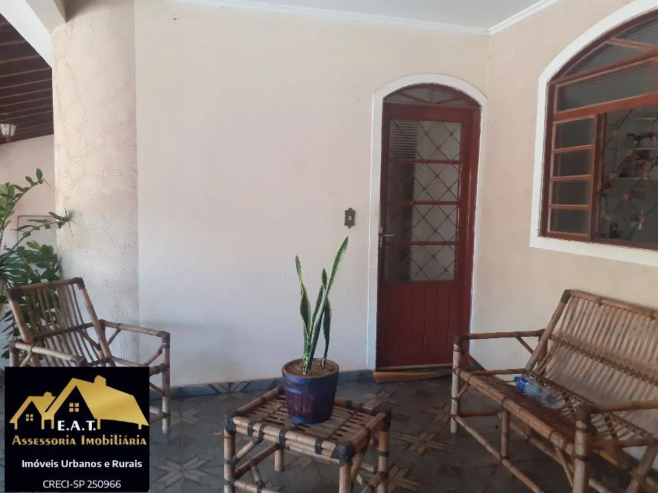 Casa à venda — foto 1 de 4
