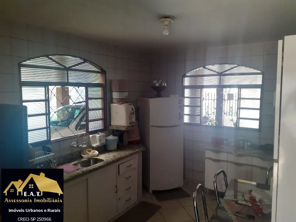 Casa à venda — foto 2 de 4