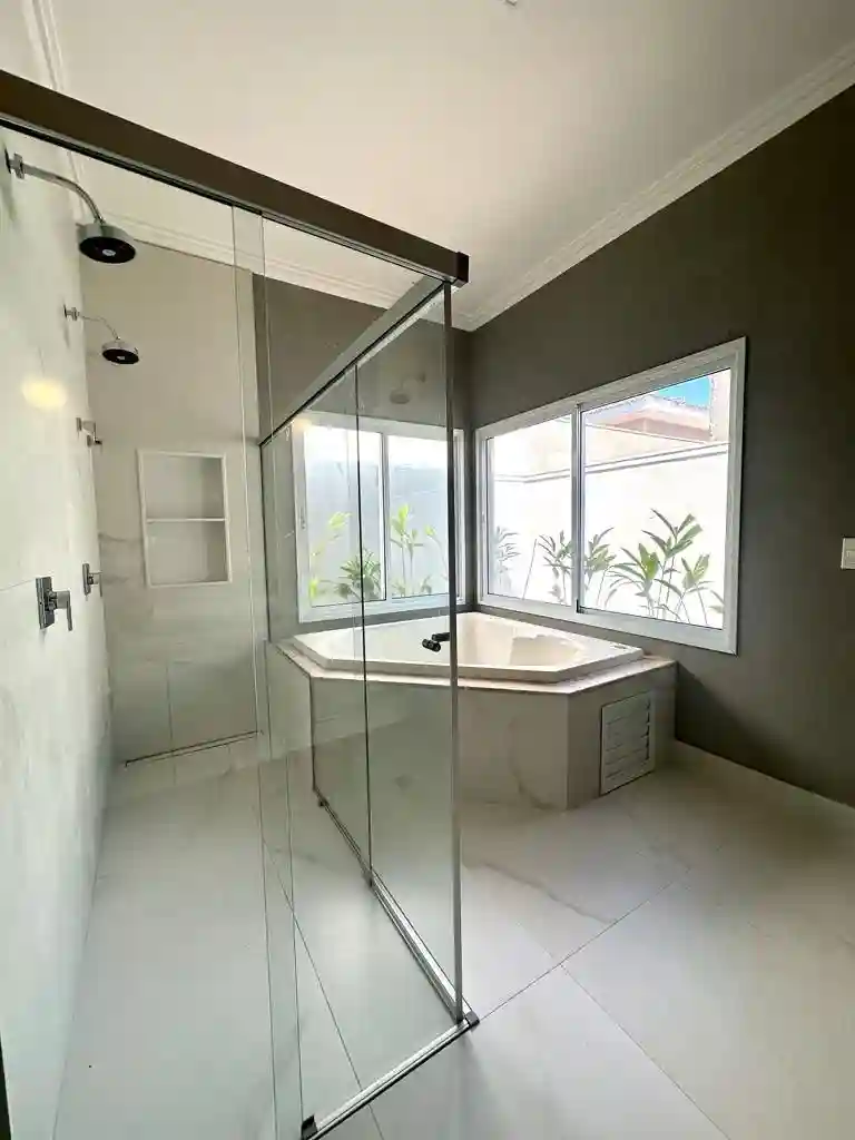 Casa de Condomínio com 3 quartos para aluguel, 320m² — foto 23 de 27