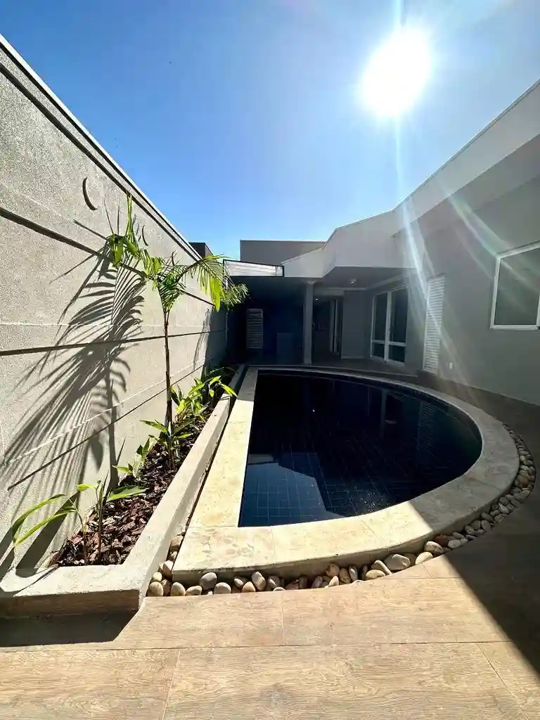 Casa de Condomínio com 3 quartos para aluguel, 320m² — foto 18 de 27