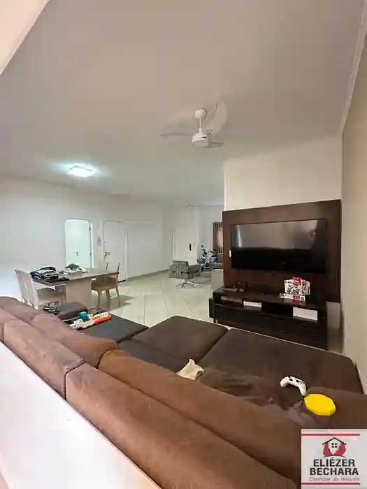 Casa com 3 quartos à venda, 204m² — foto 6 de 21