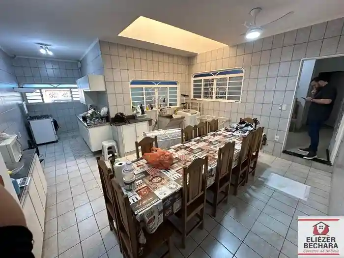 Casa com 3 quartos à venda, 204m² — foto 17 de 21
