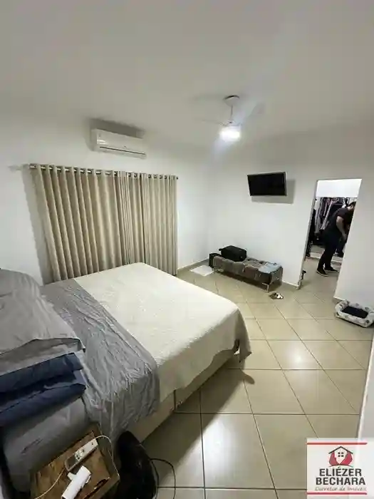 Casa com 3 quartos à venda, 204m² — foto 8 de 21