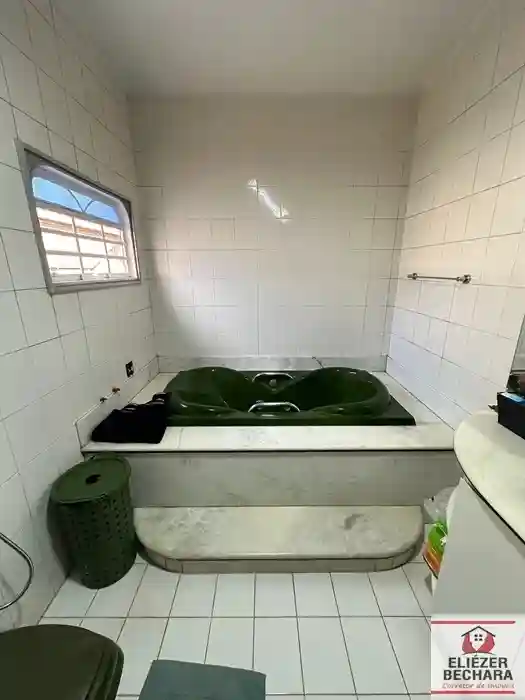 Casa com 3 quartos à venda, 204m² — foto 11 de 21
