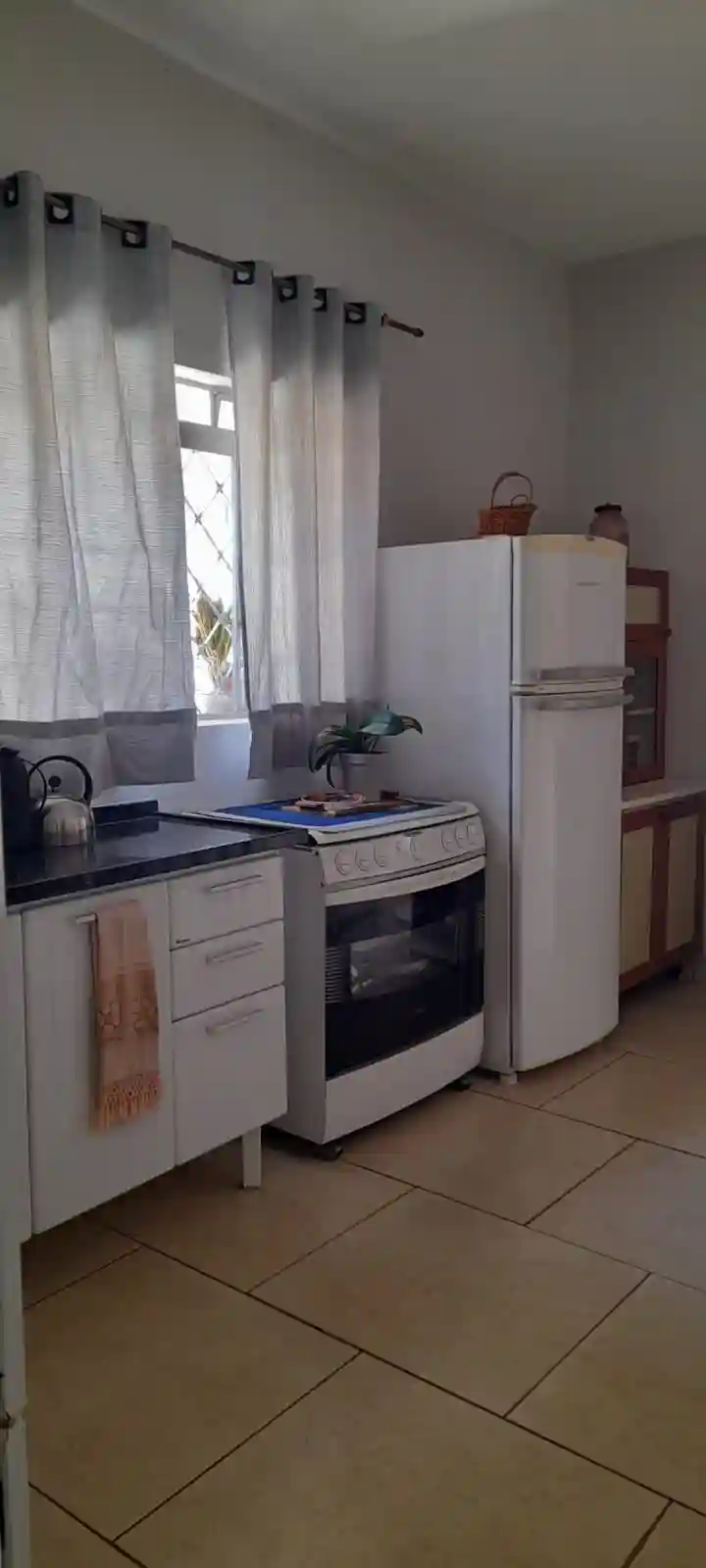 Casa com 3 quartos à venda, 230m² — foto 9 de 33