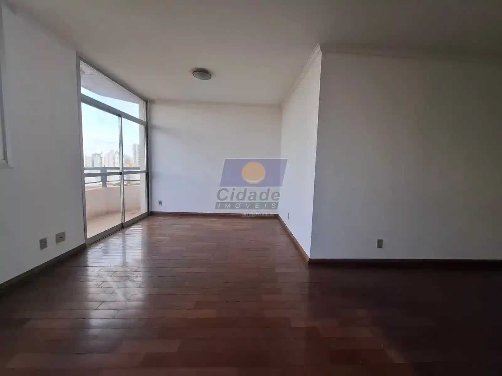 Apartamento com 3 quartos à venda, 140m² — foto 4 de 13