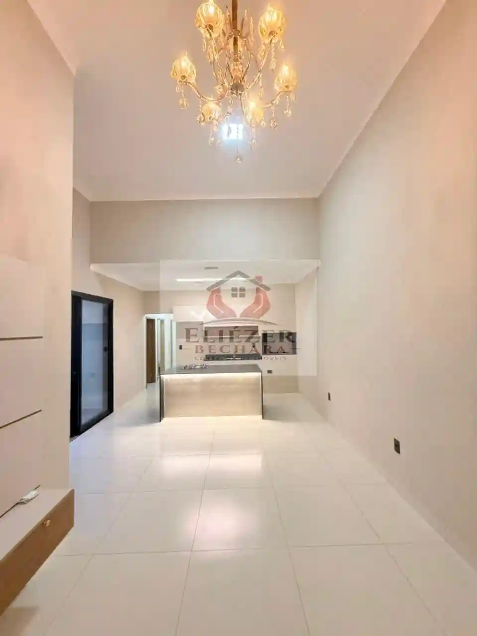 Casa com 3 quartos à venda, 118m² — foto 2 de 32