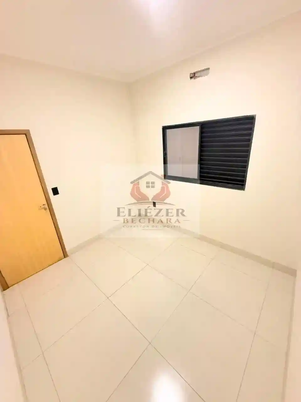 Casa com 3 quartos à venda, 118m² — foto 3 de 32