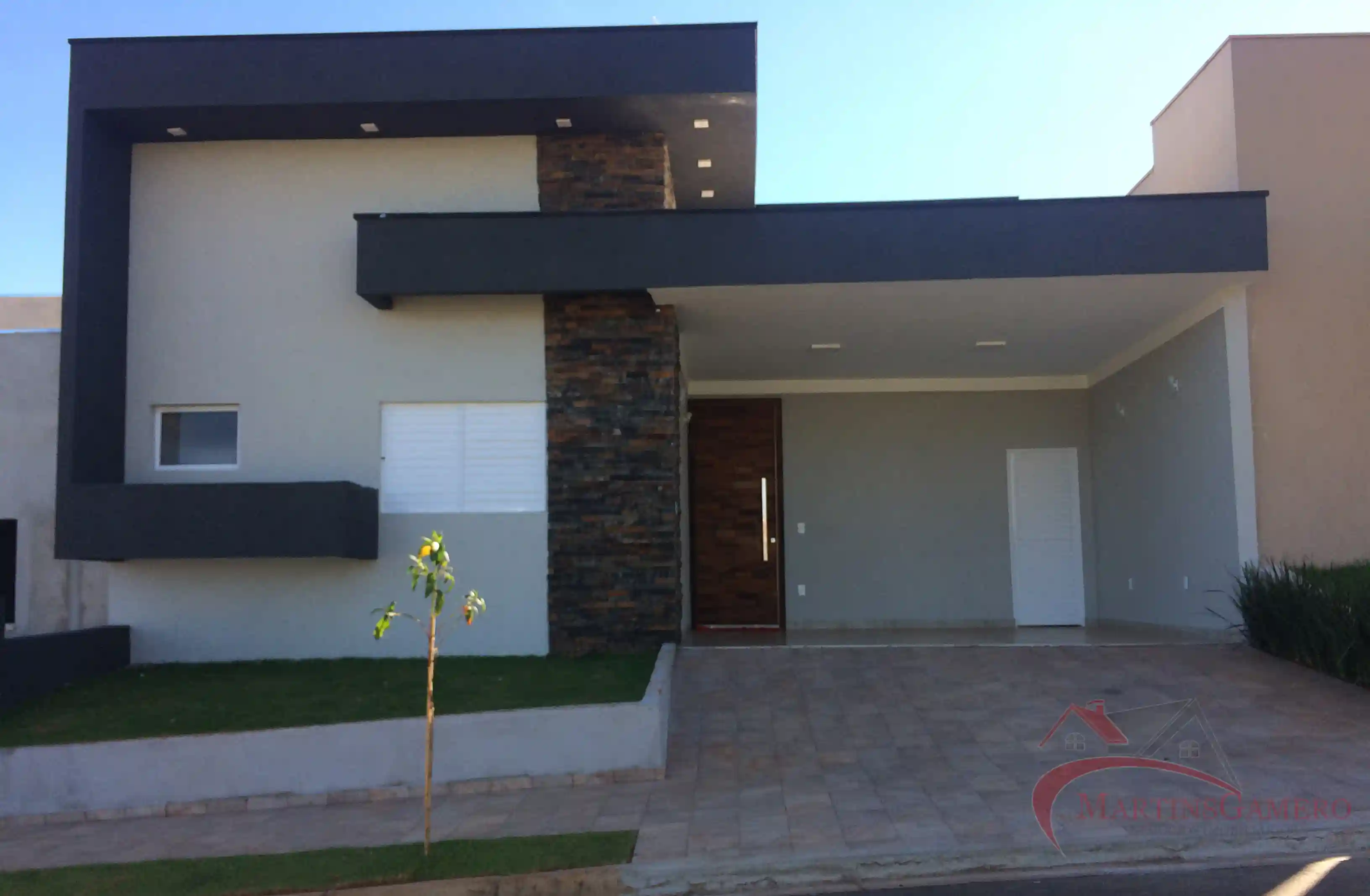 Casa à venda — foto 2 de 15
