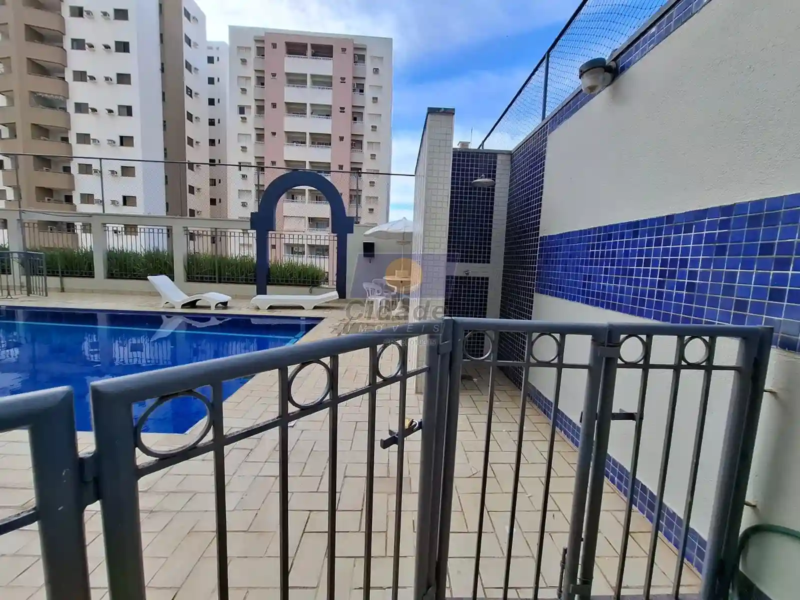 Apartamento com 2 quartos à venda, 76m² — foto 14 de 17