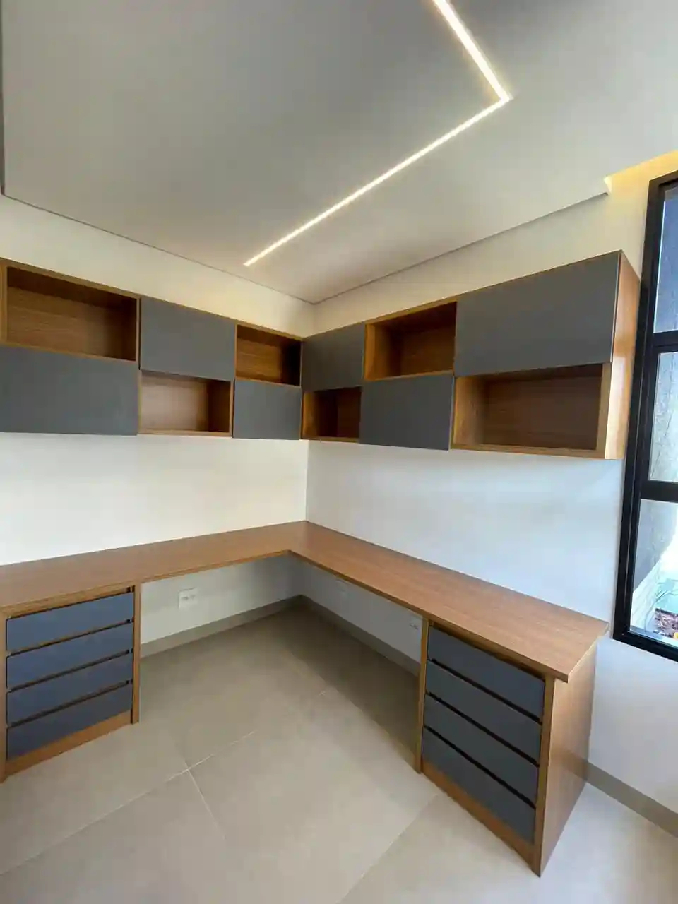 Casa de Condomínio com 3 quartos à venda, 230m² — foto 16 de 42