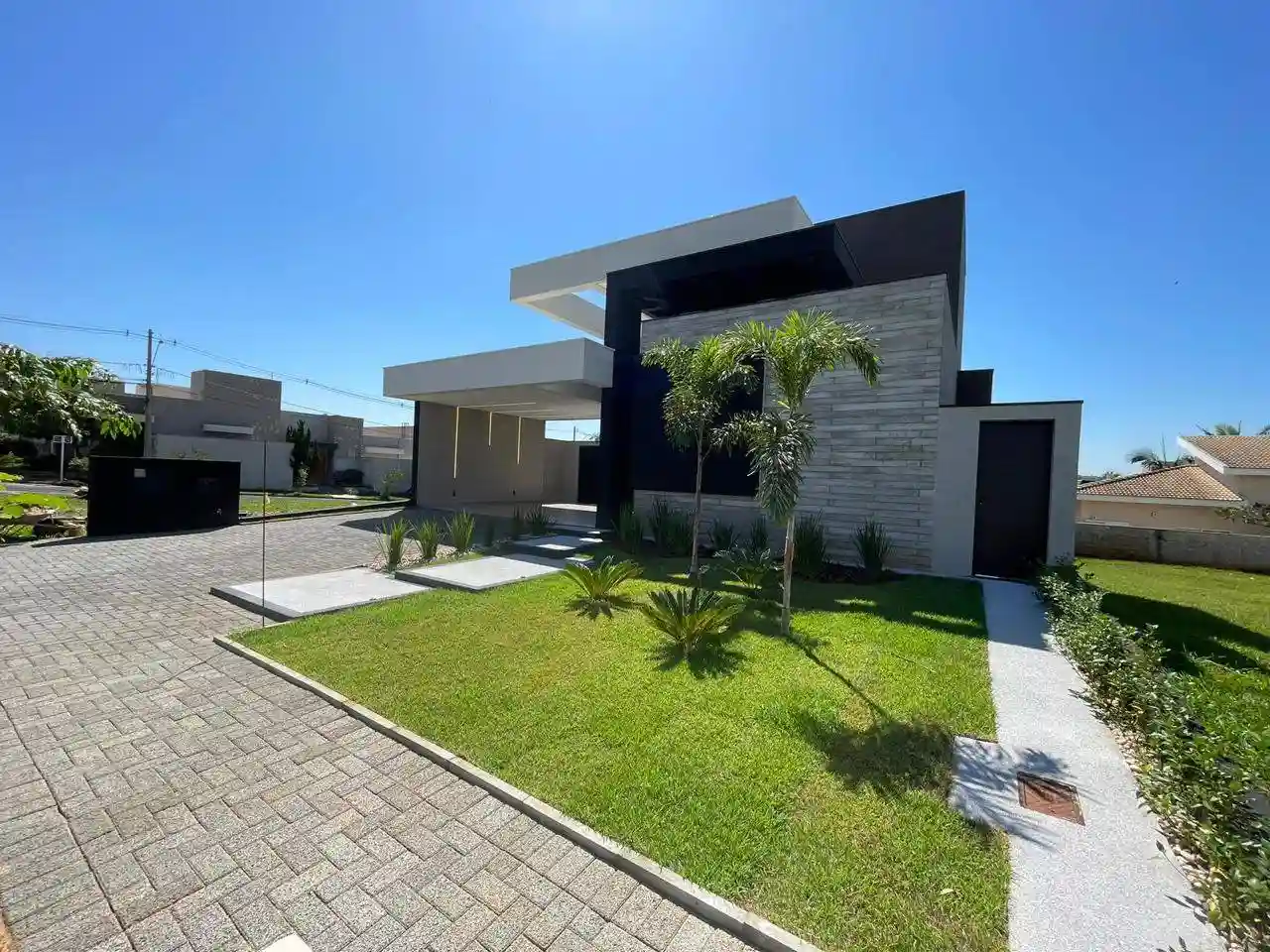 Casa de Condomínio com 3 quartos à venda, 230m² — foto 42 de 42