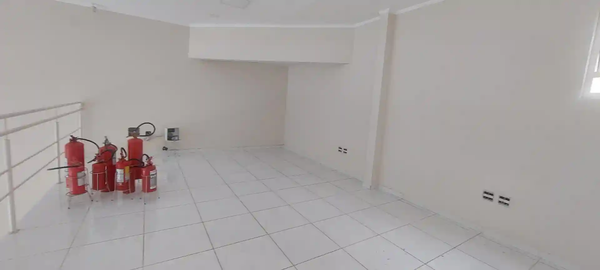 Loja / Salão / Ponto Comercial  para aluguel, 130m² — foto 12 de 13