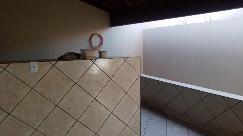 Casa à venda — foto 1 de 7