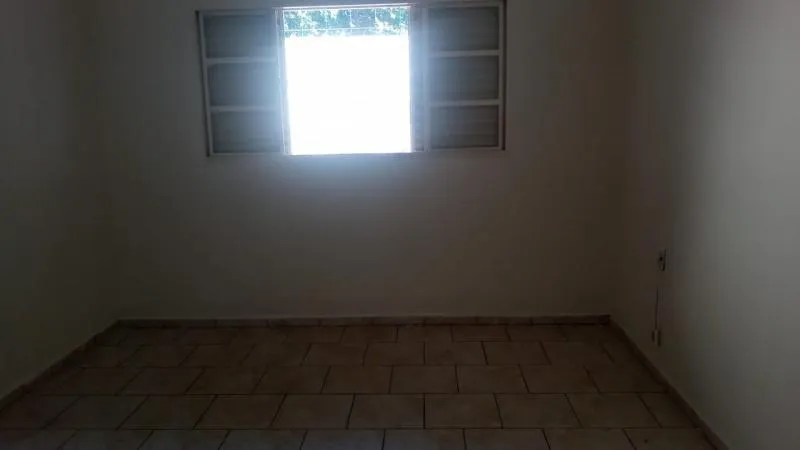 Casa à venda — foto 4 de 7