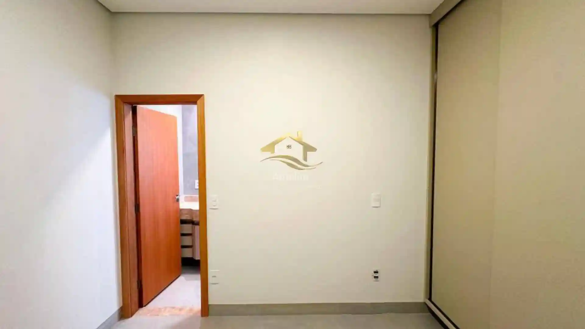 Casa de Condomínio com 4 quartos à venda, 200m² — foto 18 de 22
