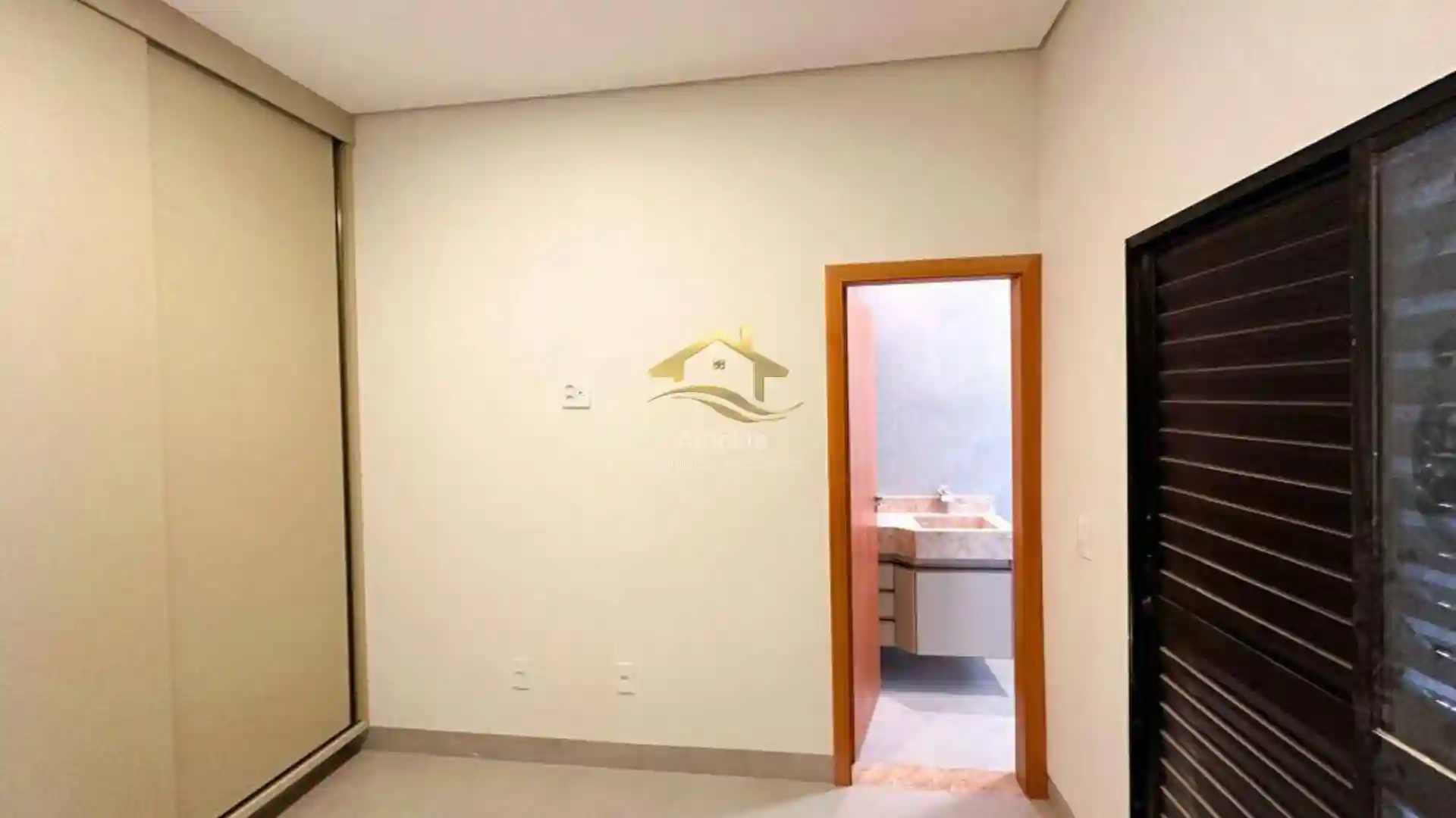 Casa de Condomínio com 4 quartos à venda, 200m² — foto 15 de 22