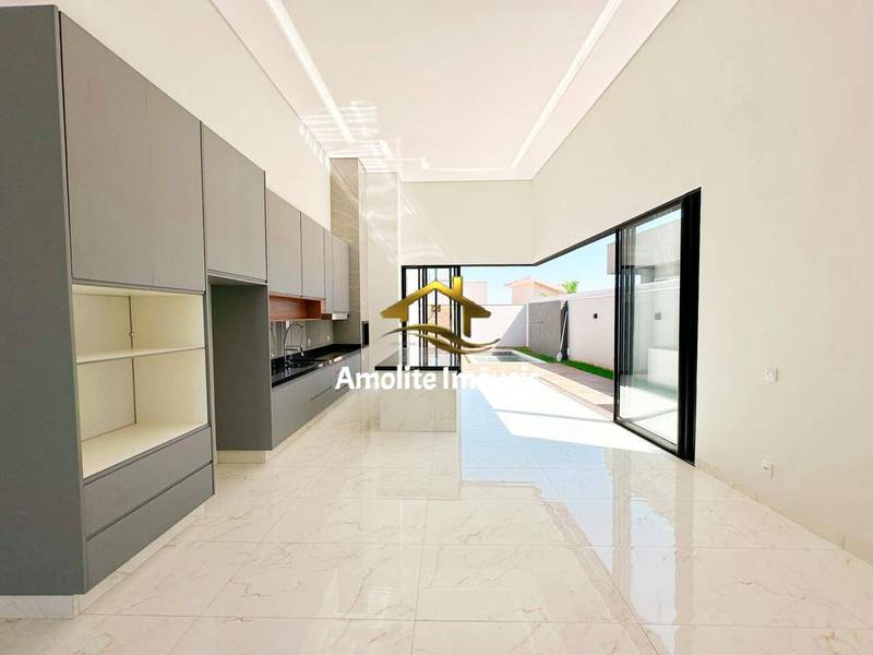 Casa de Condomínio com 3 quartos à venda, 251m² — foto 17 de 22