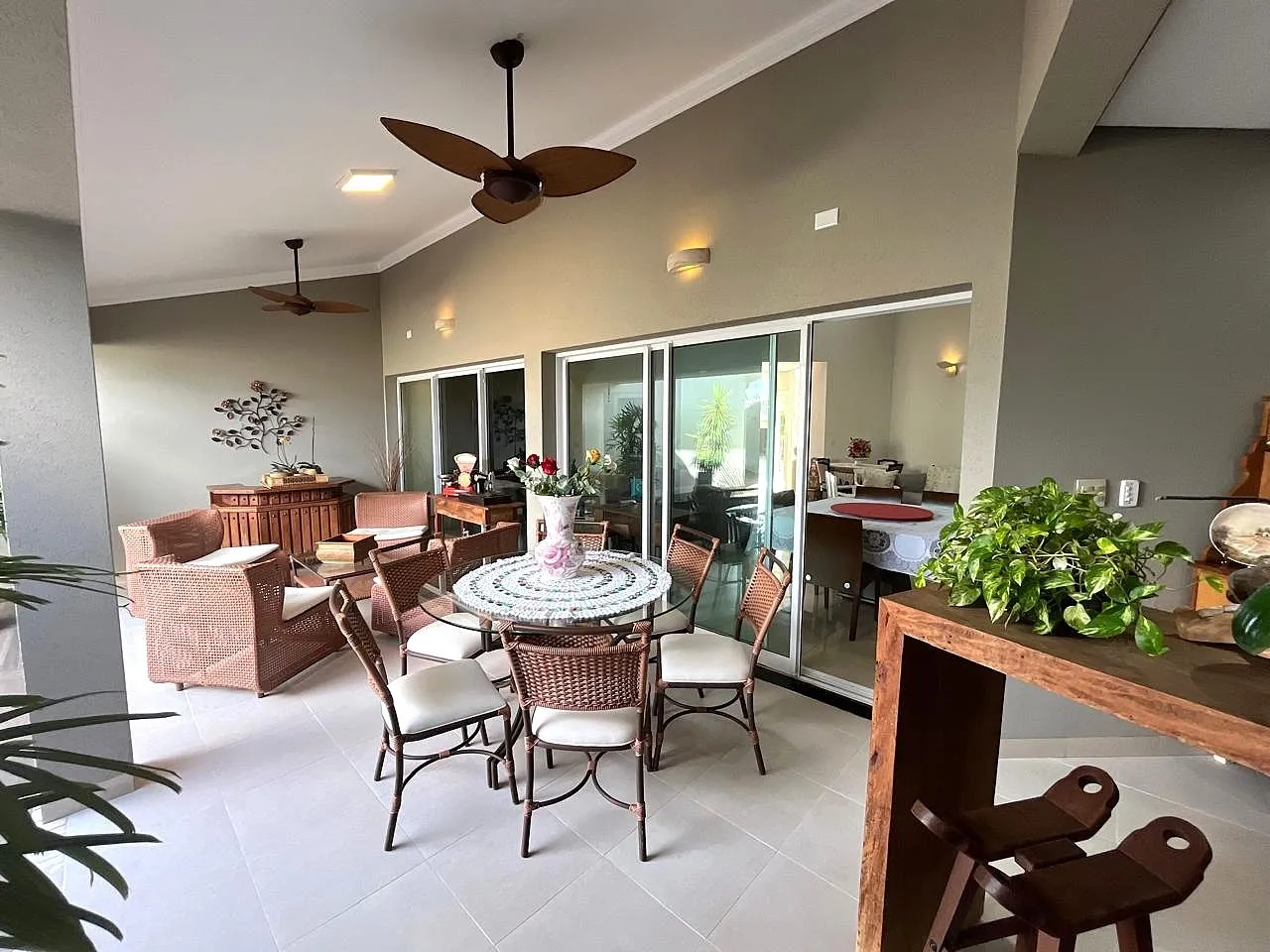 Casa de Condomínio com 3 quartos à venda, 273m² — foto 7 de 19