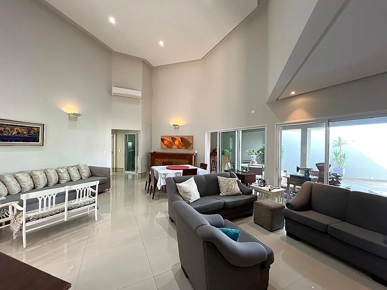 Casa de Condomínio com 3 quartos à venda, 273m² — foto 3 de 19