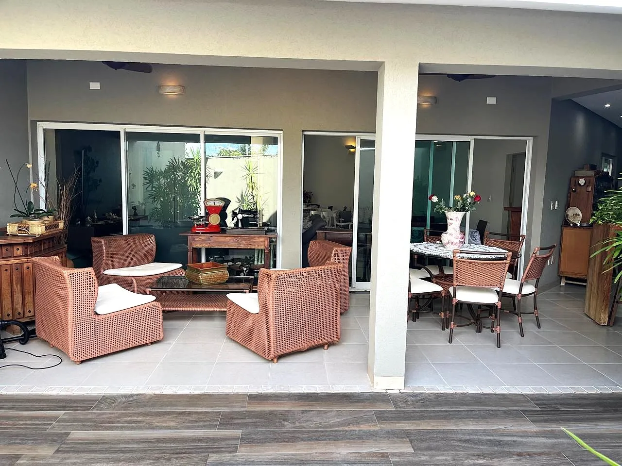 Casa de Condomínio com 3 quartos à venda, 273m² — foto 9 de 19