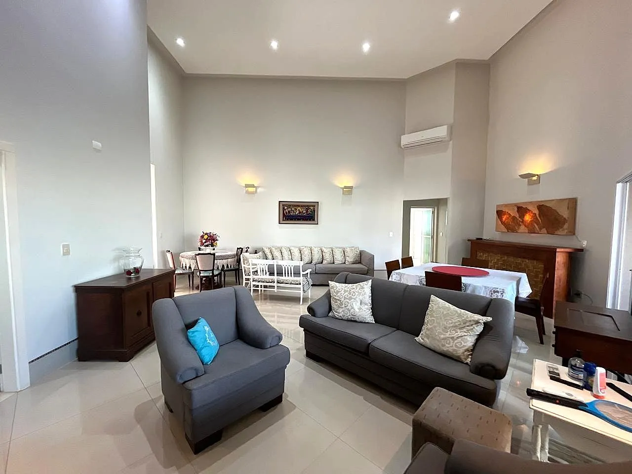 Casa de Condomínio com 3 quartos à venda, 273m² — foto 2 de 19
