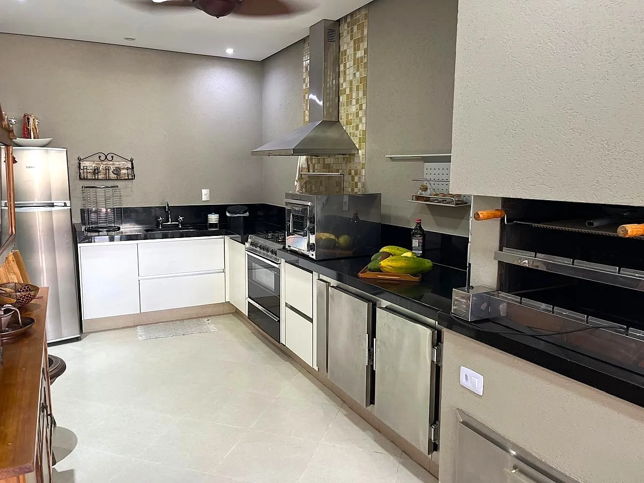 Casa de Condomínio com 3 quartos à venda, 273m² — foto 15 de 19