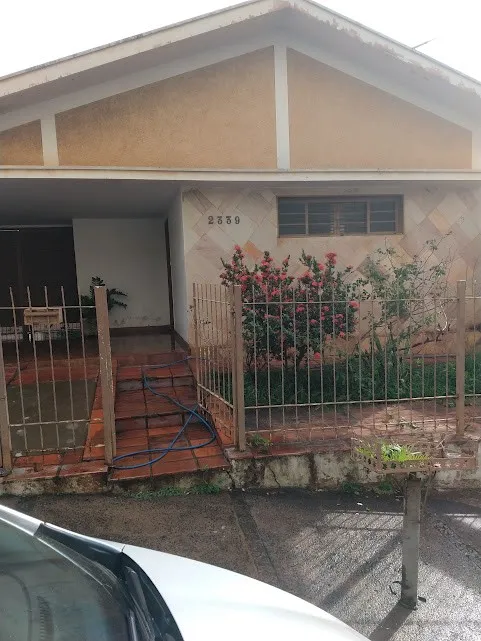 Casa com 2 quartos à venda, 330m² — foto 2 de 16
