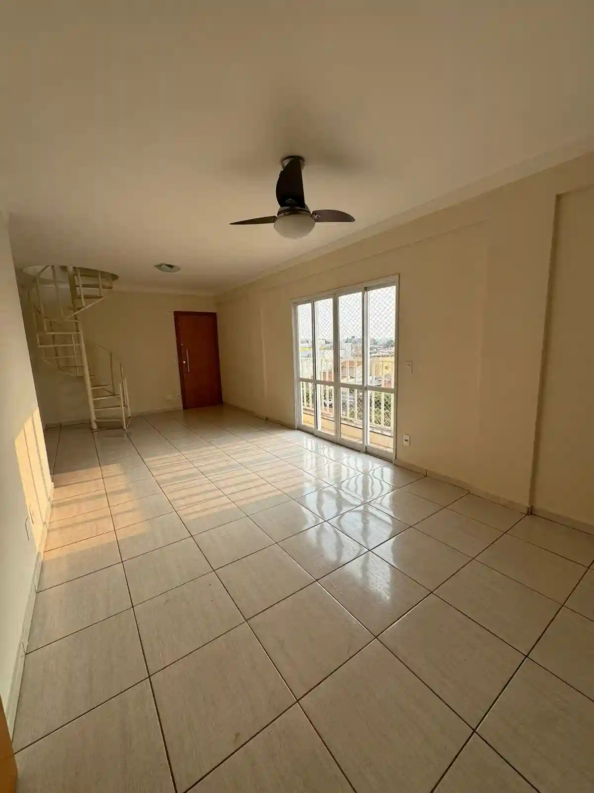Apartamento com 4 quartos à venda, 200m² — foto 7 de 16
