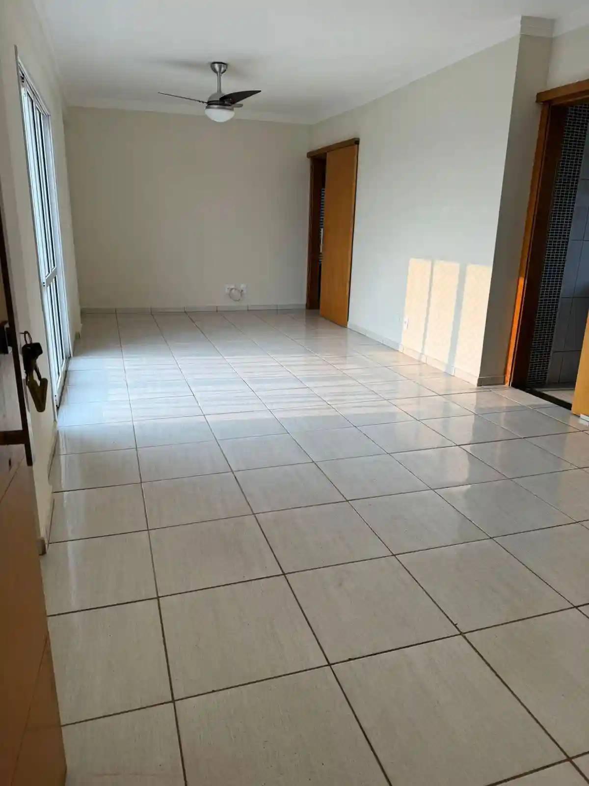 Apartamento com 4 quartos à venda, 200m² — foto 8 de 16