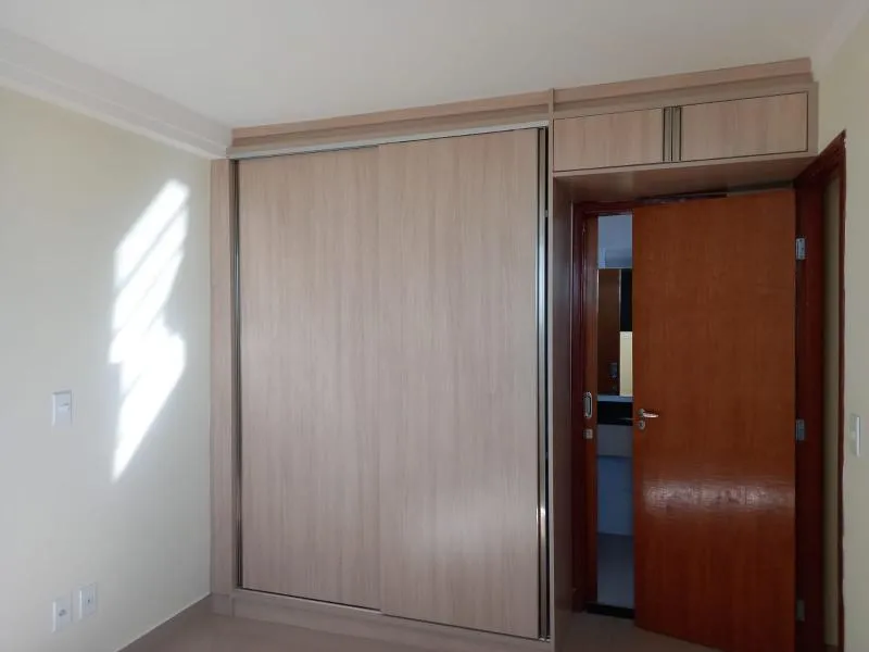 Apartamento à venda — foto 2 de 4