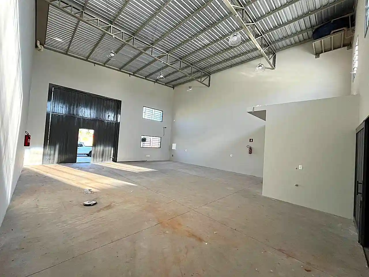 Loja / Salão / Ponto Comercial  para aluguel, 150m² — foto 7 de 14