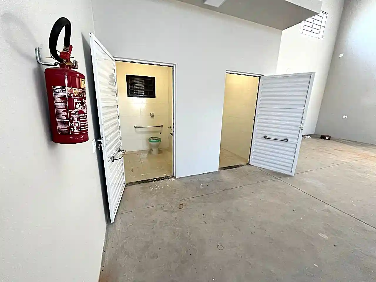Loja / Salão / Ponto Comercial  para aluguel, 150m² — foto 12 de 14