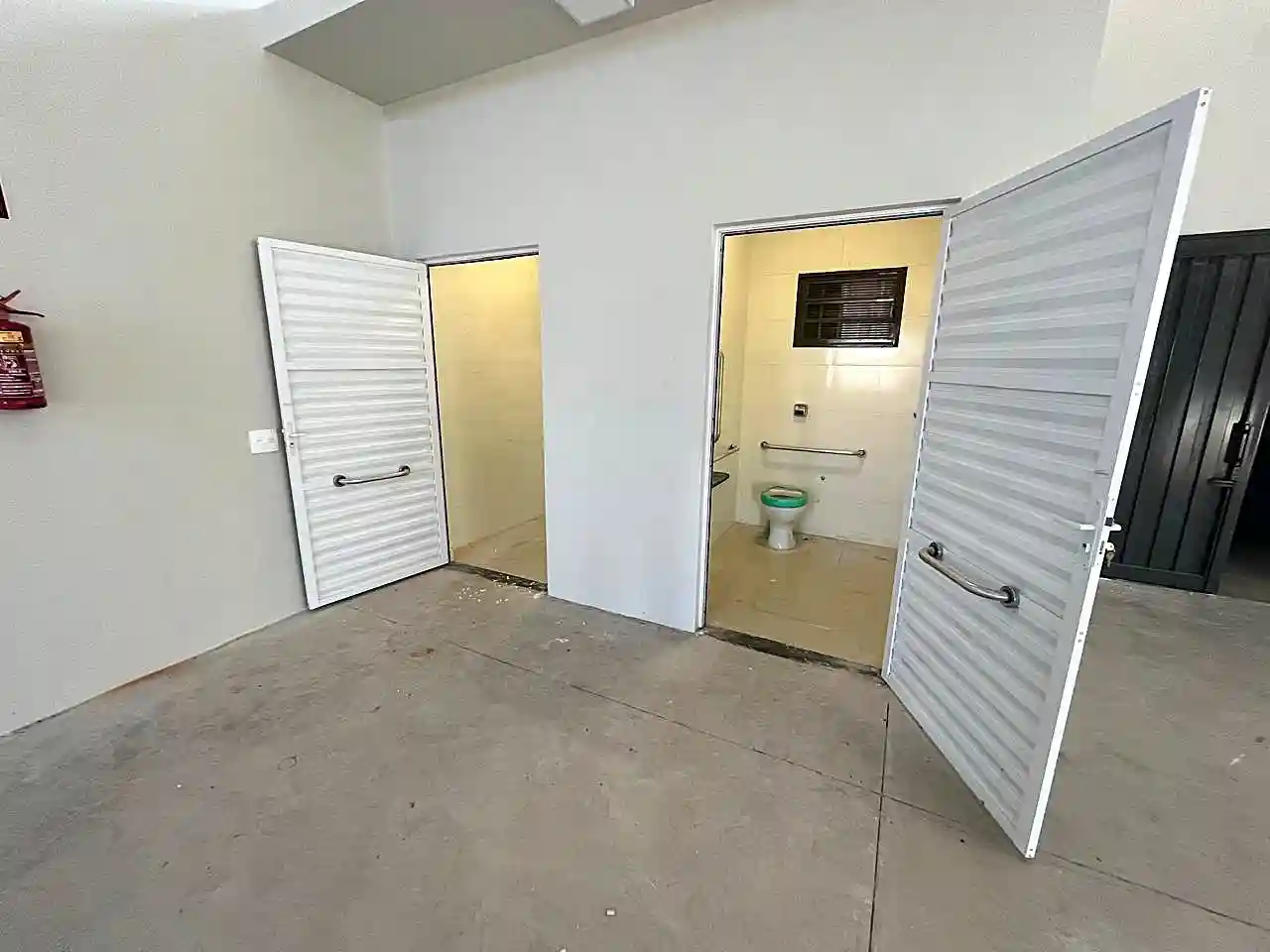 Loja / Salão / Ponto Comercial  para aluguel, 150m² — foto 11 de 14