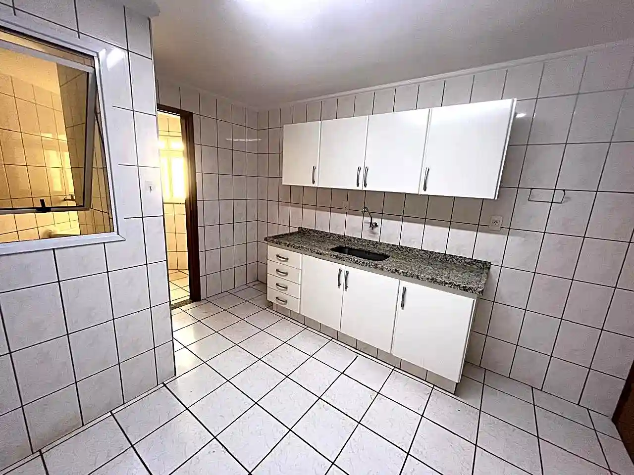 Apartamento com 3 quartos à venda, 90m² — foto 14 de 23