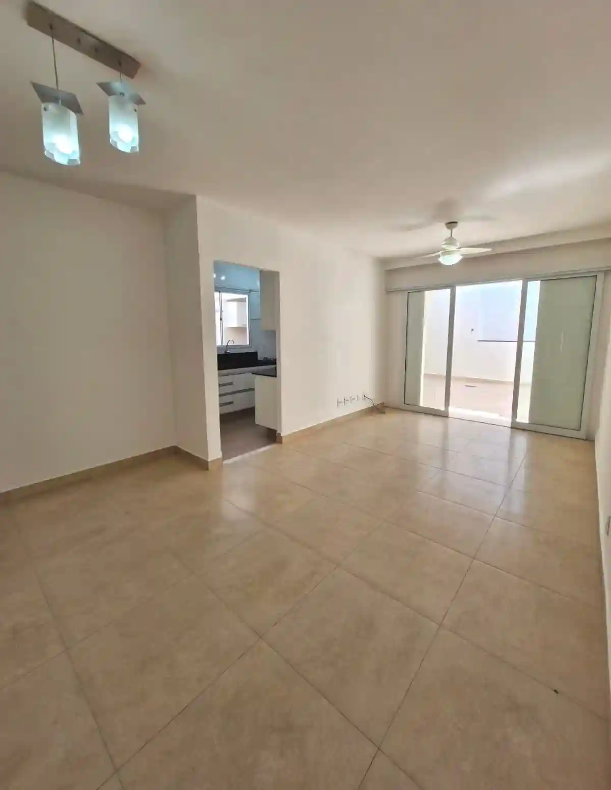 Casa de Condomínio com 3 quartos à venda, 10m² — foto 12 de 18