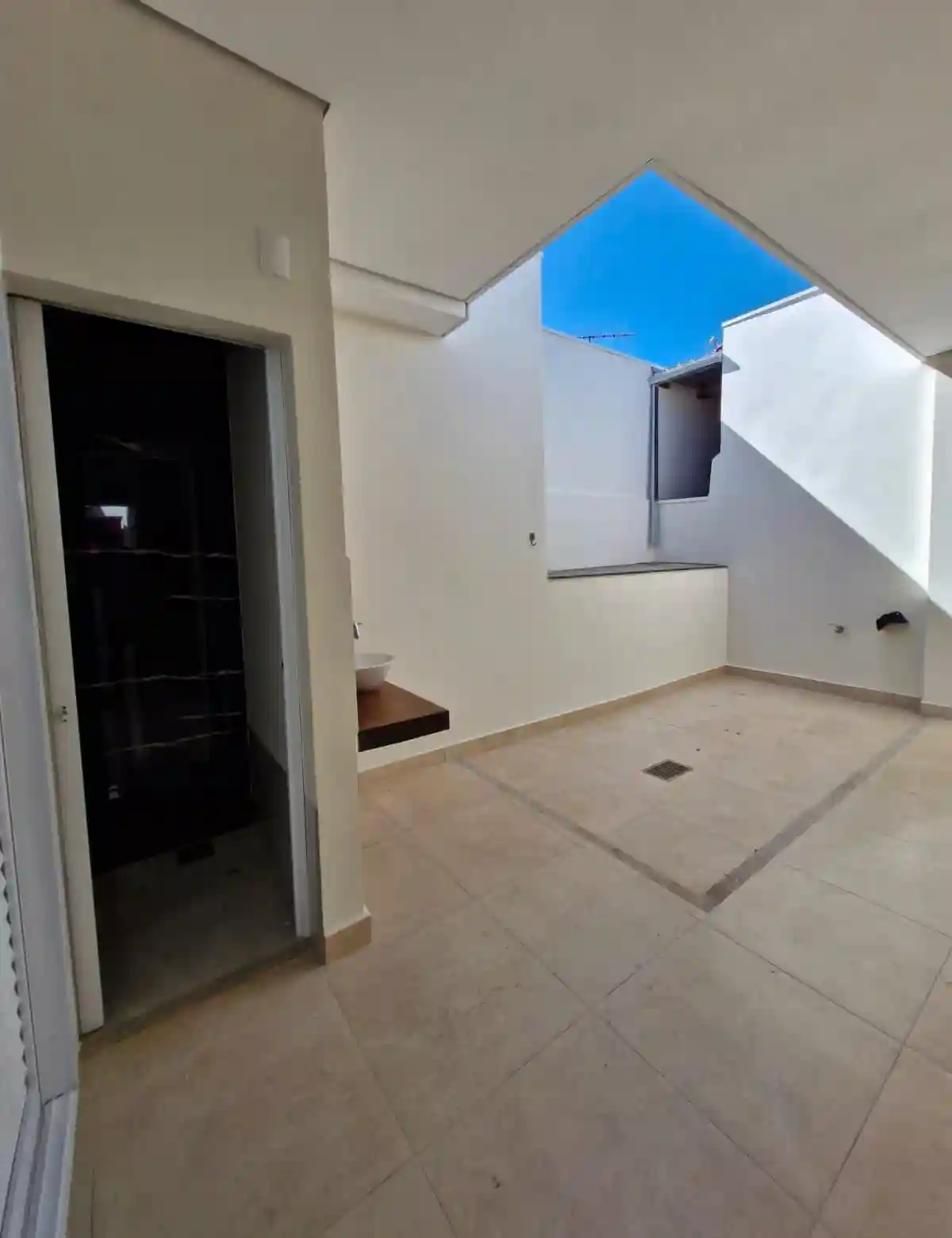 Casa de Condomínio com 3 quartos à venda, 10m² — foto 8 de 18