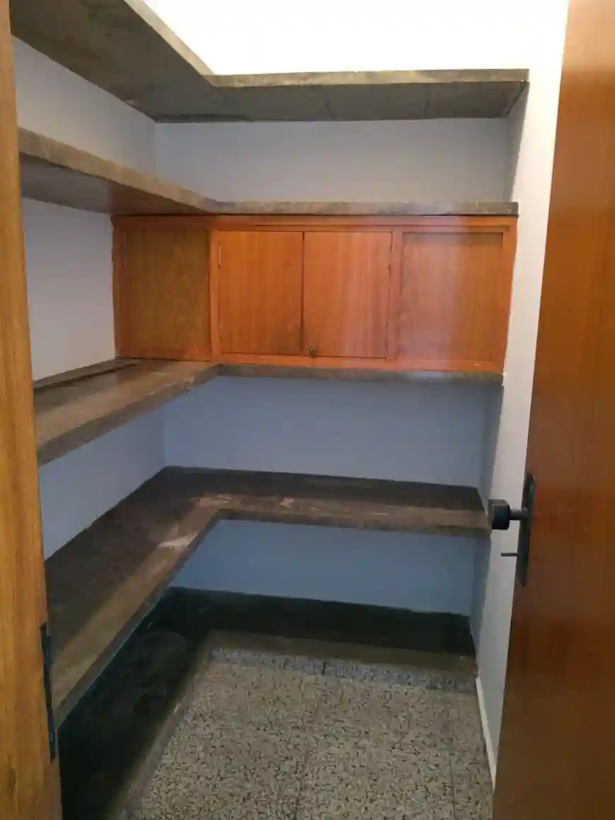 Casa com 4 quartos para aluguel, 576m² — foto 25 de 29