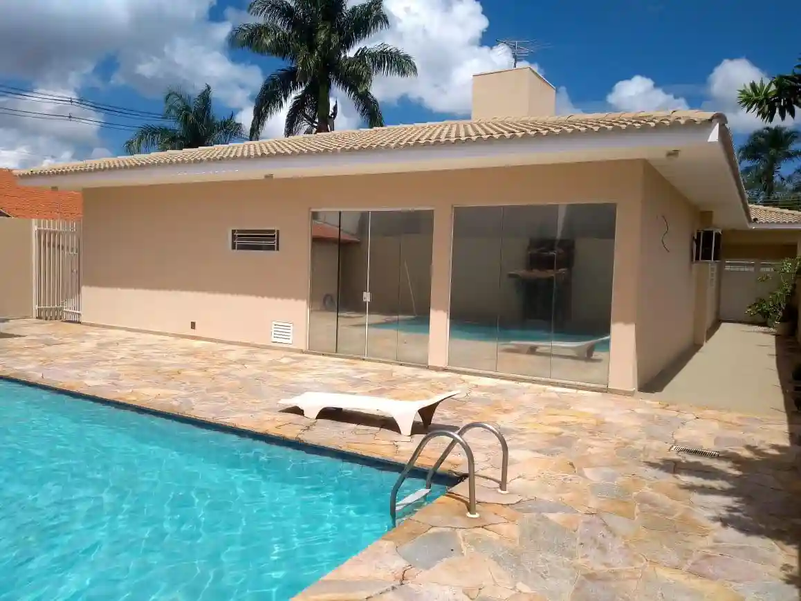 Casa com 4 quartos para aluguel, 576m² — foto 3 de 29