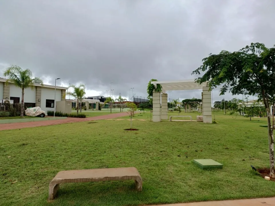 Terreno / Lote / Condomínio  à venda, 253m² — foto 7 de 9